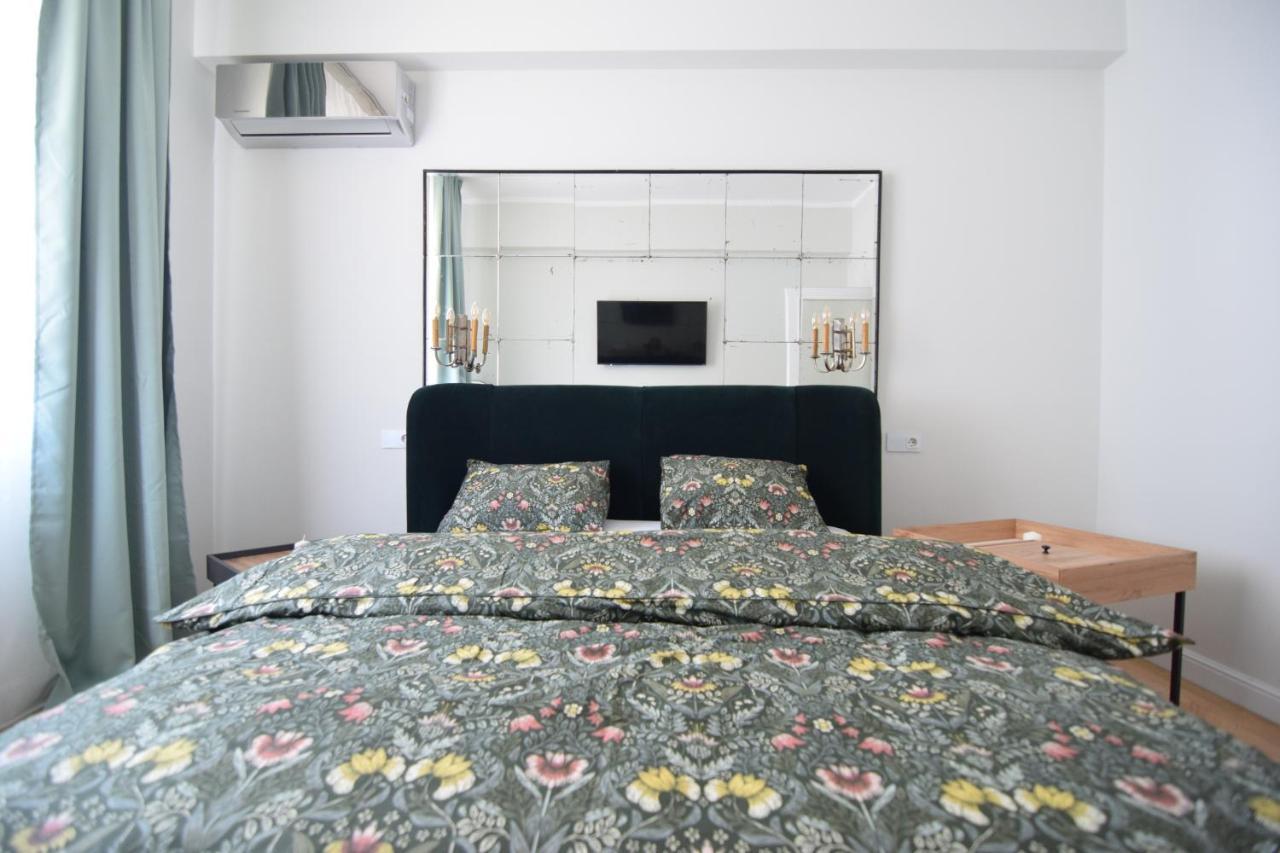 Beautiful Apartment In Old City 布加勒斯特 外观 照片
