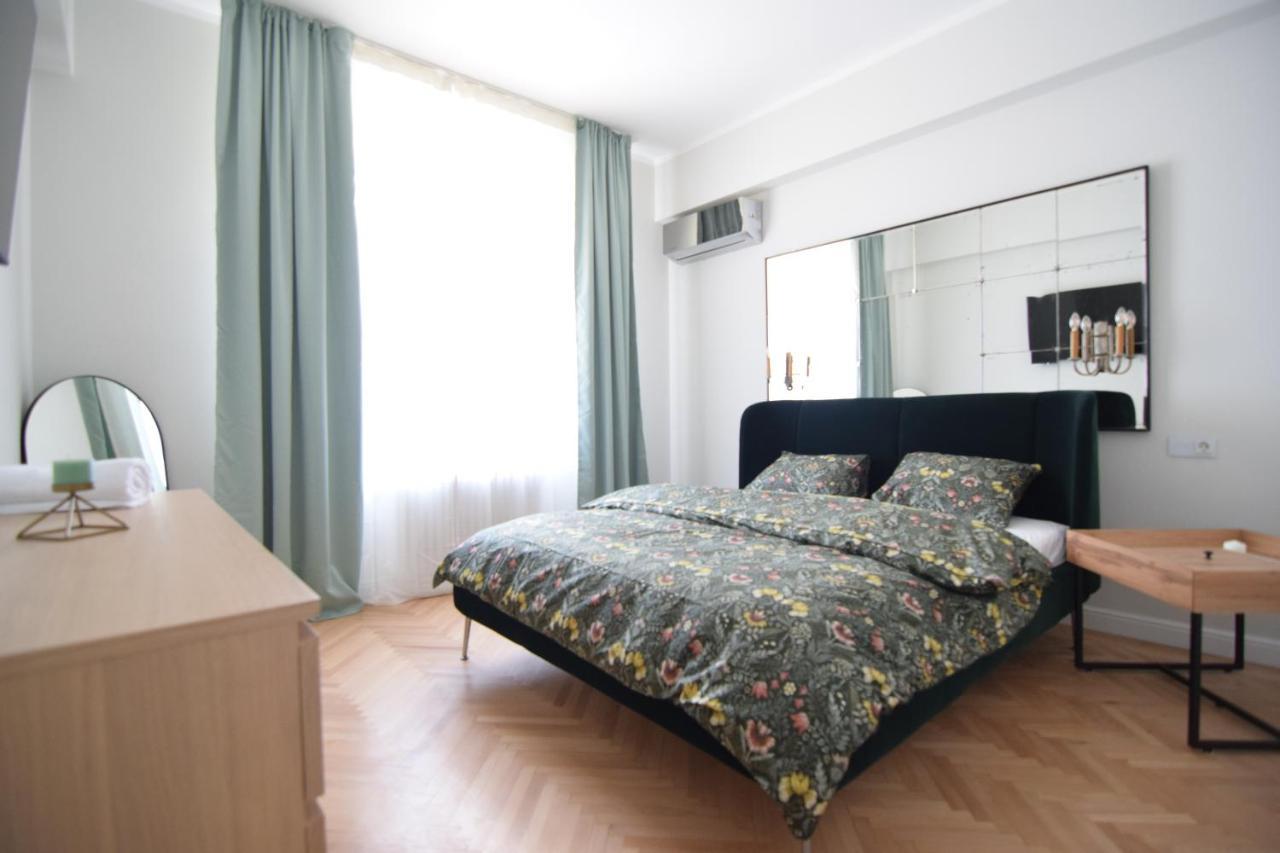 Beautiful Apartment In Old City 布加勒斯特 外观 照片